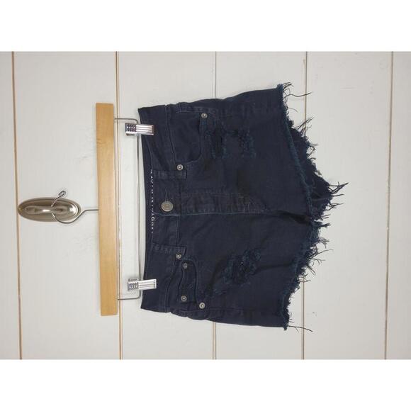 American Eagle Outfitters size 2 black distressed hi-rise festival jean shorts - Picture 1 of 7
